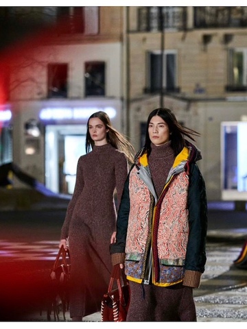 Chloé 2021秋冬系列秀场发布