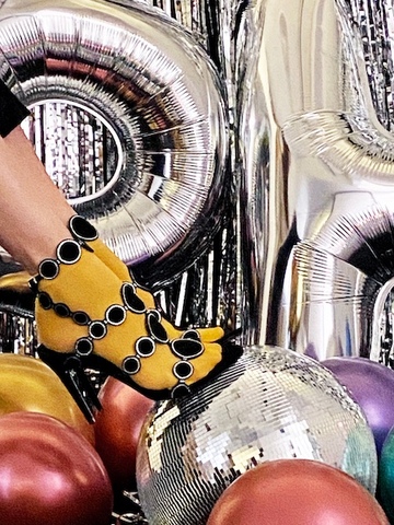 2021春夏 La Nuit夜色胶囊系列发布 霓虹夜色，唯有舞蹈 