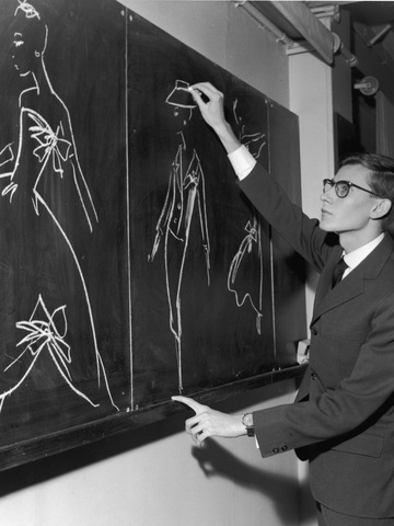 荣耀50将采用卡地亚戒环设计，或将引领手机设计下一风潮