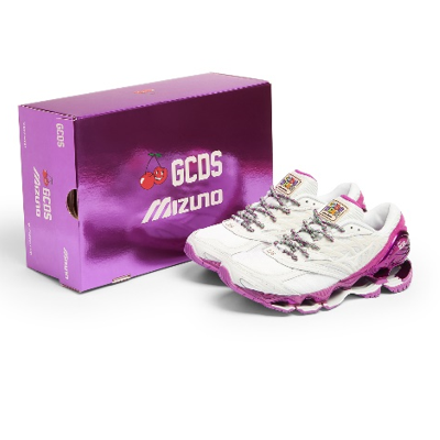 GCDS街嘻帝携手Mizuno美津浓发布联名系列重塑经典鞋款