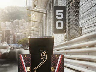 路易威登与胜利同行  路易威登 F1 摩纳哥大奖赛奖杯旅行硬箱