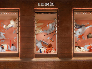 爱马仕诚邀中国艺术家徐震®为上海“爱马仕之家”打造夏季橱窗与艺术展 呈现神话与现实间的诗意连接