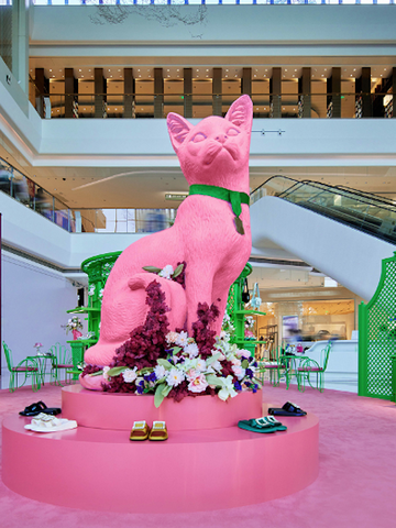 Roger Vivier 罗杰·维维亚倾情呈献限时概念展： Cat Garden 绿野猫踪 —— 重现自然的绚烂