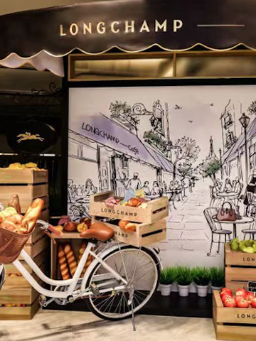 Longchamp café限时咖啡馆登陆北京SKP 邀您共同鉴赏 Longchamp「珑骧」2021秋冬系列