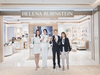 HR赫莲娜上海国金中心精品概念店盛大启幕 携手品牌至美大使胡杏儿 续写奢美传奇