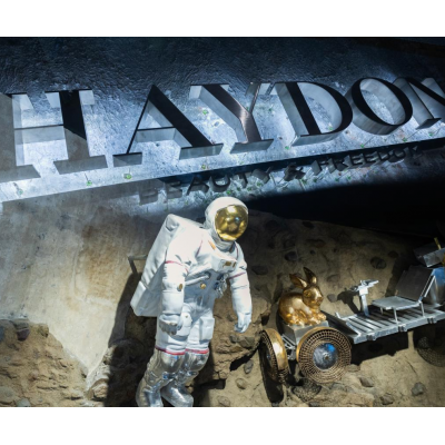 先锋美妆集合店HAYDON黑洞拓店狂奔，用什么敲开腾讯与高瓴的大门？