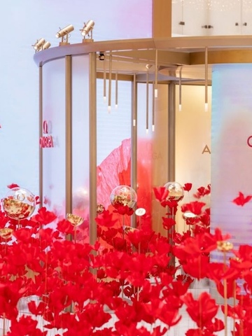   “繁花·星海” 欧米茄女士腕表展全国巡展登陆上海