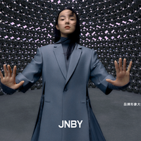 JNBY 携首位品牌形象大使雎晓雯解锁 8个梦境世界