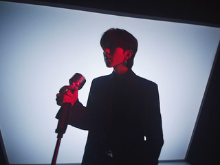 Prada 2021七夕情人节 Prada发布由蔡徐坤出镜演绎的全新线上广告 为七夕设计的男女装臻爱之礼大片注入创作巧思