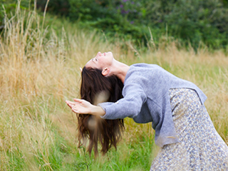 SELLYNEAR 推出全新形象广告大片 温柔坚定，悦纳自我 