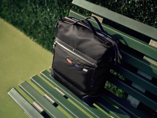 创写非凡历史 再续网坛传奇 万宝龙推出全新诺瓦克·德约科维奇合作限量款托特包