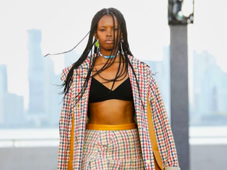 Coach发布2022春夏高级服饰系列