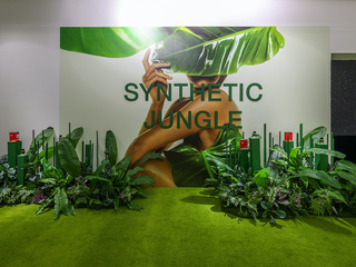 馥马尔香水出版社 “SYNTHETIC JUNGLE绿野之境” 未来丛林限时展登陆上海