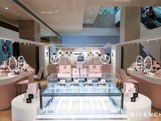 纪梵希美妆「甜品工坊」登陆上海静安嘉里中心  倾情演绎法式浪漫哲学