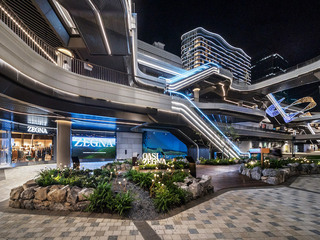 全新杰尼亚上海前滩太古里概念精品店开幕 迷你杰尼亚绿洲生动诠释杰尼亚绿色环保精神