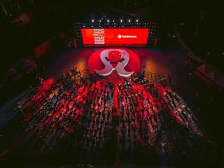 lululemon“夏日乐挑战”全国总决赛精彩收官 品牌大使窦骁亲临现场助阵