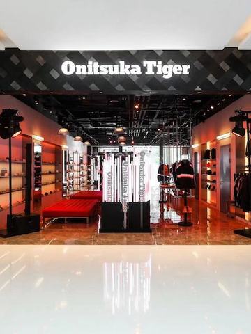Onitsuka Tiger 鬼塚虎成都晶融汇购物中心形象店盛大开业