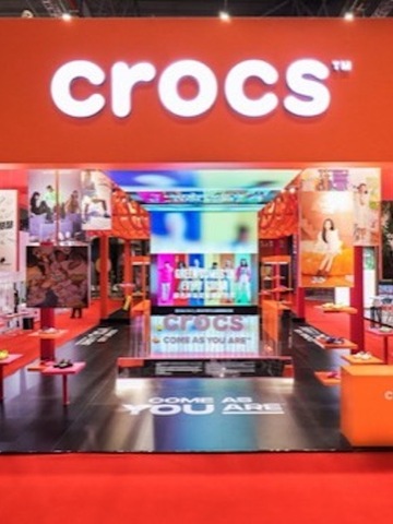 Crocs携手WWD 于进博会联合举办零碳舒适可持续发展论坛 以2030零碳排放承诺助力可持续发展