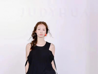 行走都市的女艺术家——JUDYHUA2022春夏