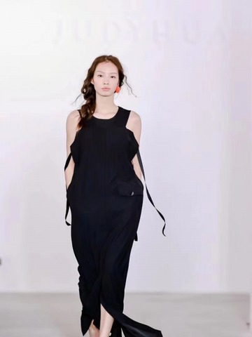 行走都市的女艺术家——JUDYHUA2022春夏