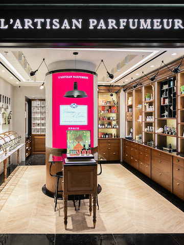 L'Artisan Parfumeur阿蒂仙之香进驻上海ifc商场 优雅演绎法式自然香颂