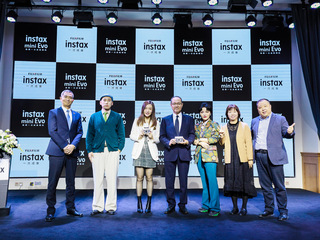 富士instax新一代“机皇”重磅登场，感受mini Evo复古与科技的奇妙碰撞