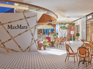 Max Mara 2022春夏广州发布 与惠英红一起感受复古的浪漫