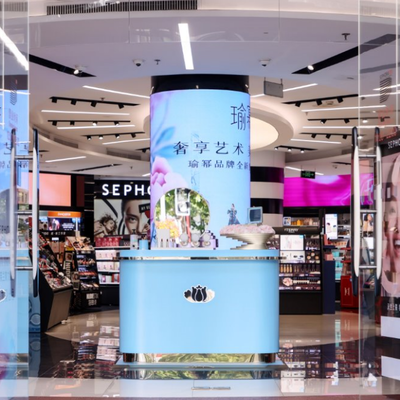 对话瑜幂品牌创始人余晚晚丨 中国首个奢侈品艺术彩妆品牌瑜幂华丽亮相让东方美学自由延伸