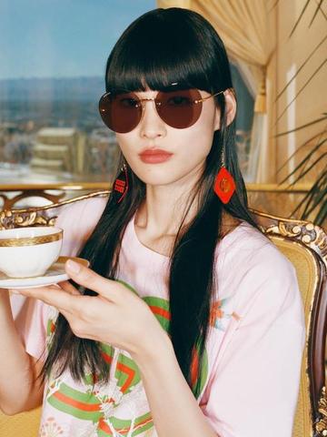 GUCCI古驰推出中国新年限定太阳眼镜 欢庆虎年