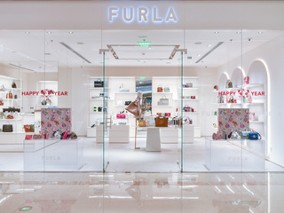 FURLA 2022 春夏系列新品预览 意式风情与创新设计的巧妙融合，打造别具一格的全新单品