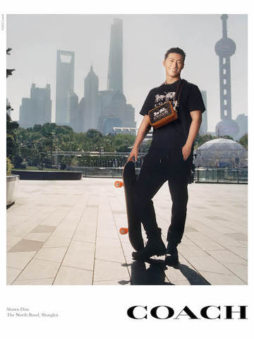  Coach欣喜宣布窦骁成为新一任品牌代言人 并发布由其演绎的2022春季高级服饰系列“心驰由我”广告形象大片
