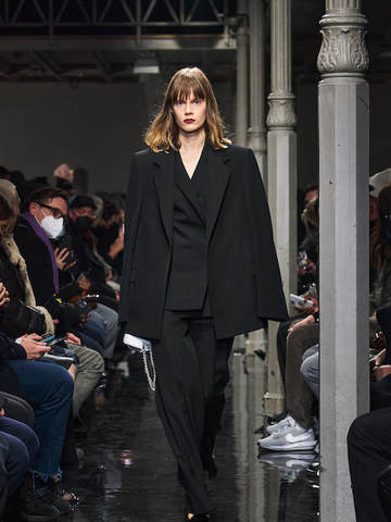 Alaïa发布2022夏秋系列