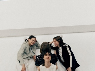 Voice of Voices 2022春夏系列大片——治愈系都市美学