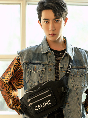 CELINE COSMIC CRUISER 2022夏季男装推出全新TREKKING系列手袋