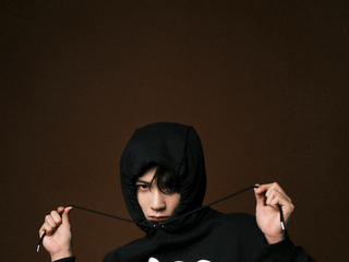 boss全新LOGO卫衣再度回归，推出个性化定制服务