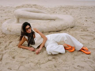 Axel Arigato 为 SS22 系列推出 Delta& Magma 两款未来主义凉鞋