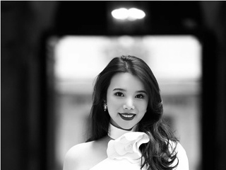 余晚晚宣布浦加林&郑仲曦荣膺YU PRIZE创意大奖李宁年度大奖(2022)