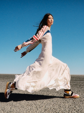 CHLOÉ  特别呈献 FAST GIRL 飒爽女孩系列