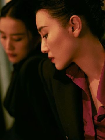Max Mara 2022 秋冬系列沈阳发布 宋佳现身流露出不羁的优雅感