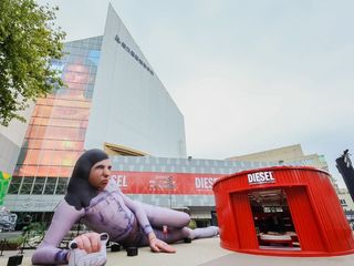 巨人来袭 澎湃幻游 DIESEL 2022秋冬系列快闪店重磅登陆中国