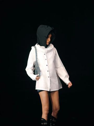 YUEQI QI 2023春夏系列以「VENTURA」