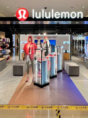 Strongfeel女士训练鞋上市 lululemon秋季鞋履系列亮相