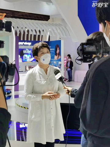用科技突破女性生活新想象 护舒宝进博会展出全新升级款液体卫生巾和护舒宝“女生盒子”
