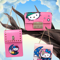 FURLA宣布与SANRIO联袂推出全新“HELLO KITTY 徒步”胶囊系列