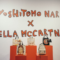 Stella McCartney x奈良美智 (Yoshitomo Nara) 于2023年夏季推出联名系列