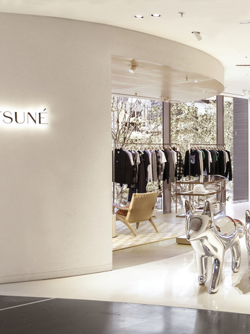 MAISON KITSUNÉ  上海芮欧百货精品店全新开幕