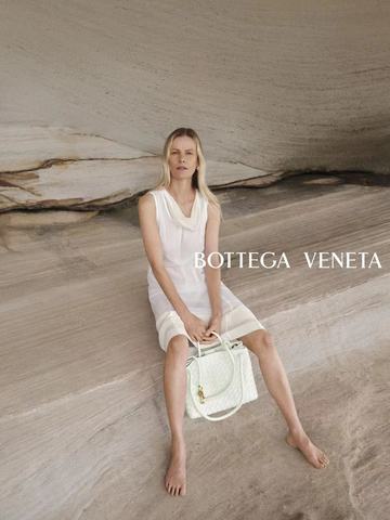 Bottega Veneta 推出全新 Andiamo 手袋系列