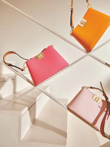 FURLA 2023春夏系列上新：传承经典气质，续写全新风格