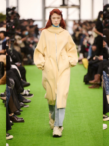 “UP” III VIVINIKO 2023 FALL-WINTER 2023秋冬时装系列