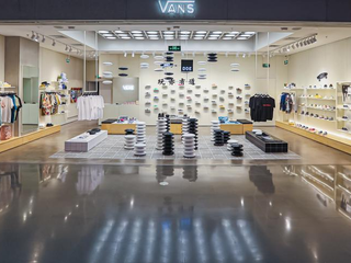 粤式在地文化融合 Vans 街头元素 华南首家 Vans Boutique Store Vans Shenzhen 盛大启幕